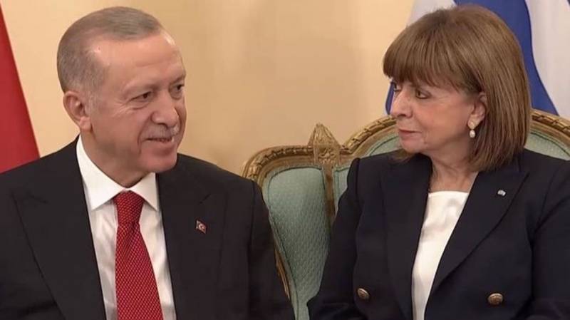 Yunan həmkarı Ərdoğana türkcə təşəkkür etdi - VİDEO