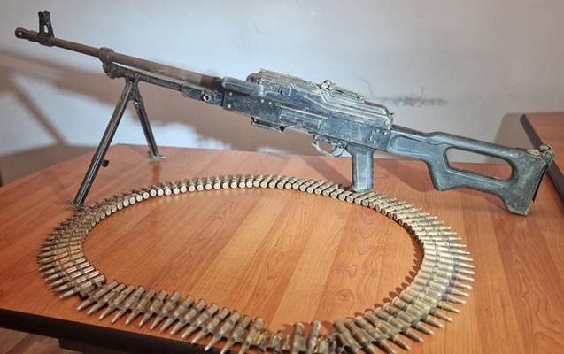 Vətəndaşlardan pulemyot götürüldü