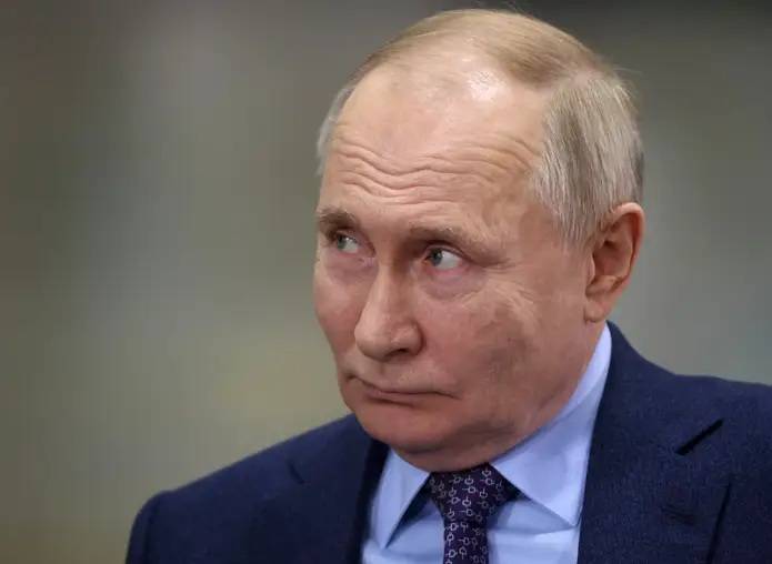 Putin namizədliyini ELAN ETDİ