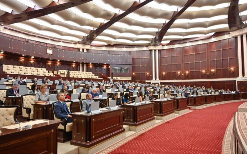 Deputatlar Türkiyəyə gedir 