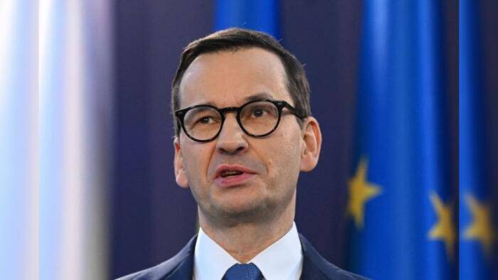 Tusk Polşanın baş naziri seçildi 