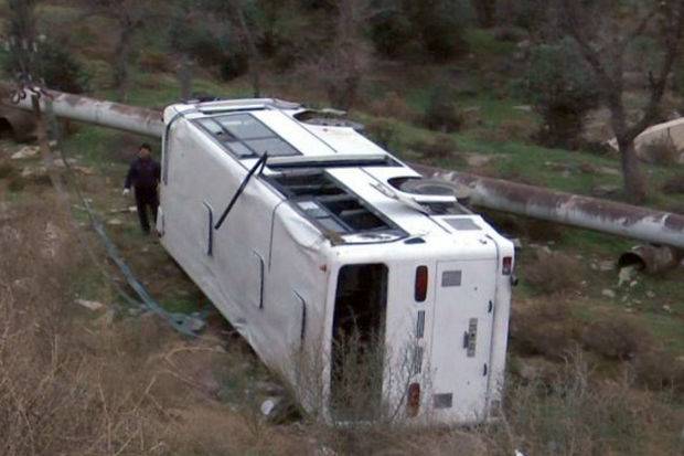 Azərbaycanda avtobus aşdı - Xəsarət alanlar var (YENİLƏNDİ)