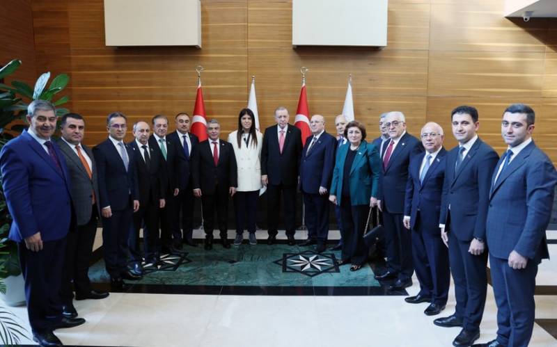 Ərdoğan azərbaycanlı deputatları qəbul etdi - FOTO