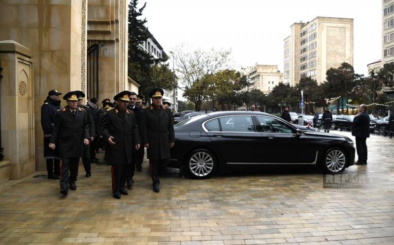 Azərbaycan xalqı Heydər Əliyevin xatirəsini yad edir - FOTOLAR