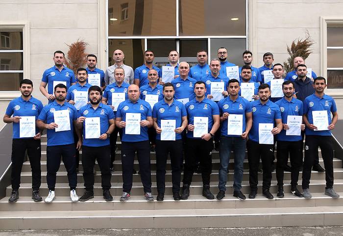 UEFA-nın dəstəyi ilə keçirilən məşqçi kurslarına yekun vurulub
