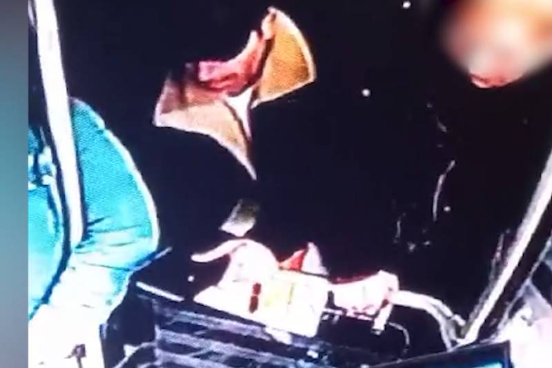 Avtobuslarda cibgirlik edən şəxs saxlanıldı - VİDEO