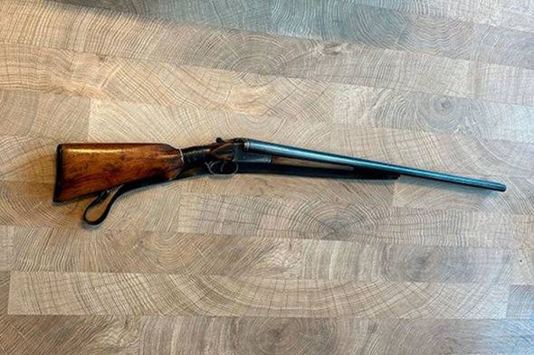 Qanunsuz odlu silahlar polisə təhvil verildi