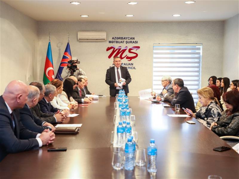 Mətbuat Şurasında kitab müzakirəsi keçirildi - FOTOLAR