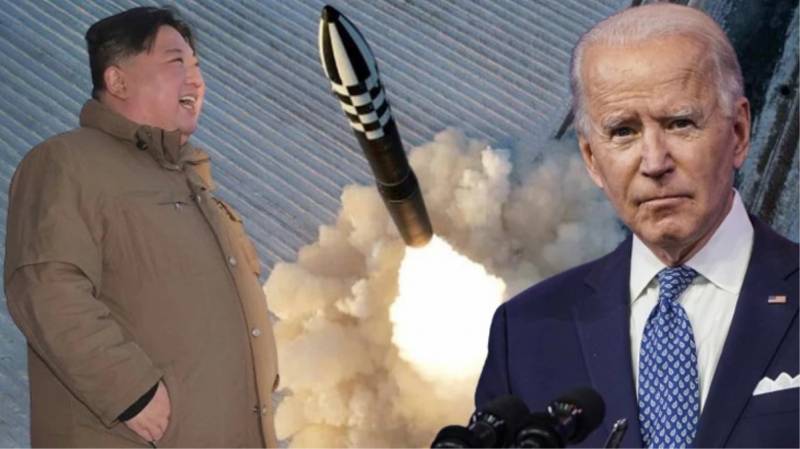Testi gülümsəyərək izləyən Kim Çen Inın ABŞ-a bir mesajı var