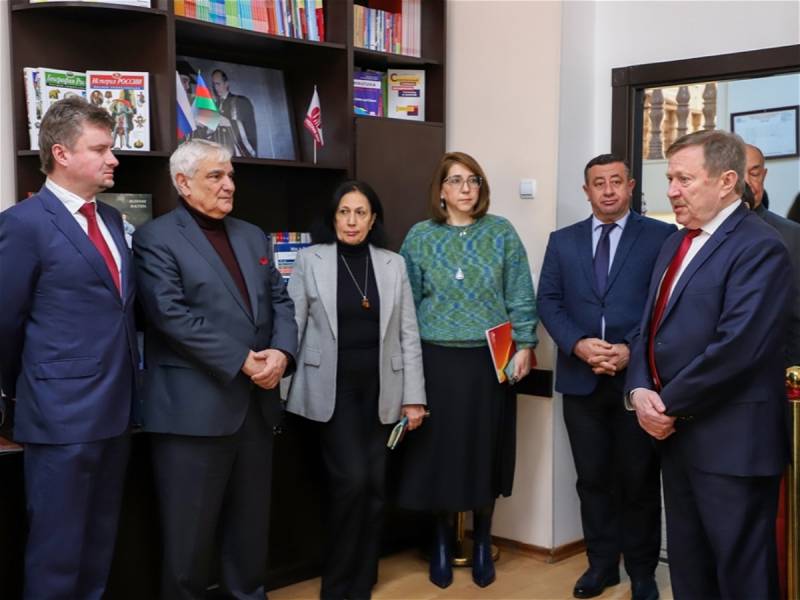 “Rus dünyası” Fondunun əməkdaşları Azərbaycan Dillər Universitetində qonaq oldilar - FOTOLAR