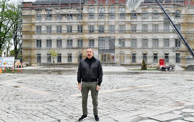 Prezident Şuşada tikinti-bərpa işləri ilə tanış oldu