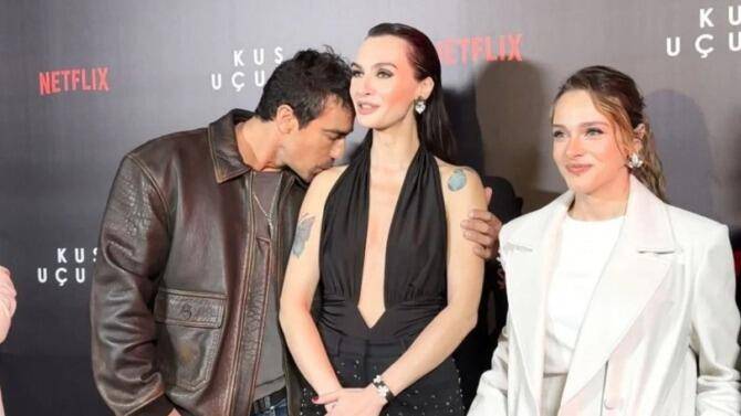 Birce Akalay İbrahim Çelikkolun onu öpməsindən danışdı - \"Bizimki qardaşlıqdır\"