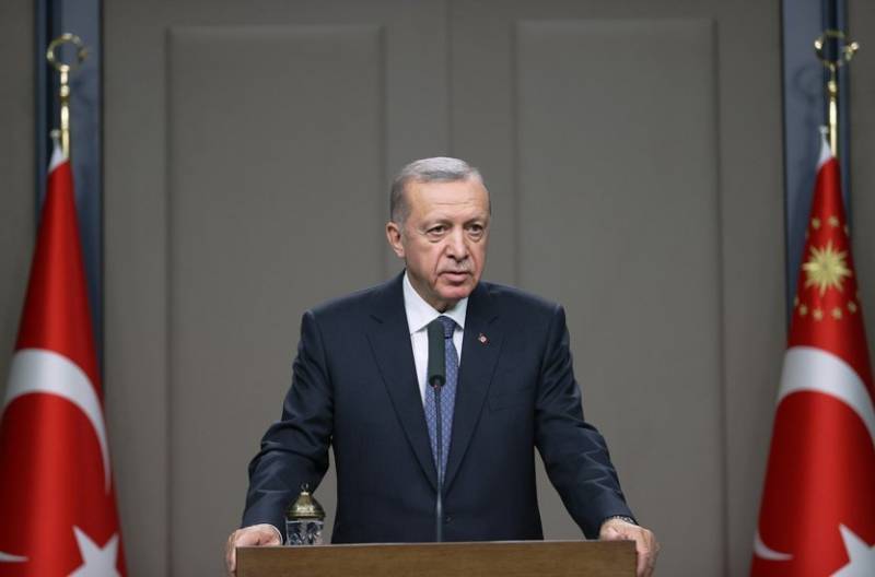 \"İstanbulda 1,5 milyon evin sakini köçürüləcək\" - Ərdoğan