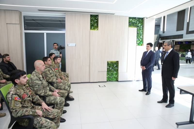 Şəhid ailələrinə və əlilliyi olan şəxslərə daha 200 mənzil və fərdi ev verildi - FOTO