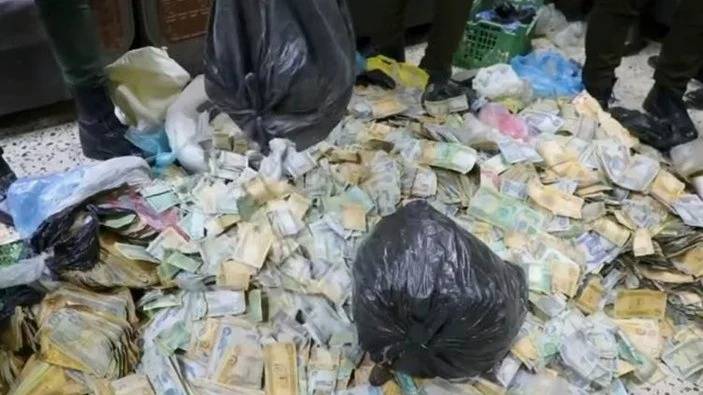 Ölən dilənçinin milyonçu olduğu ortaya çıxdı - Evindən kisələrdə pul və qızıl tapıldı