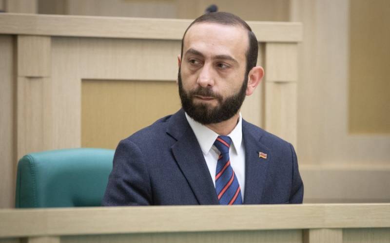 \"Bakı ilə sülh üçün fürsət yaranıb\" - Ermənistan XİN