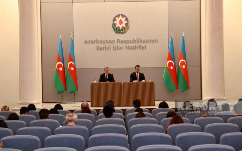 “Ermənistan siyasi iradə göstərərsə, sülhə gedən yol açıqdır\" - Nazir