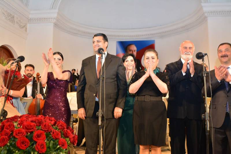 NDU-nun Simfonik orkestrinin Ulu Öndərin 100 illik yubileyinə həsr edilən konsert proqramı - FOTO