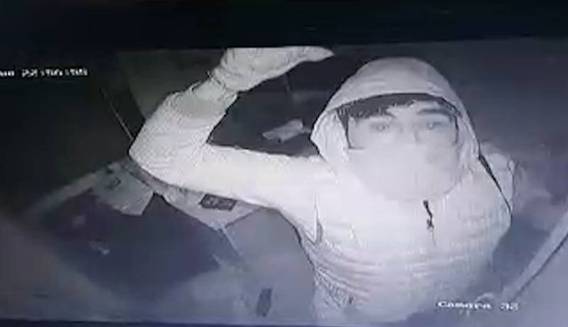 Oğru iş başında yaxalandı - VİDEO