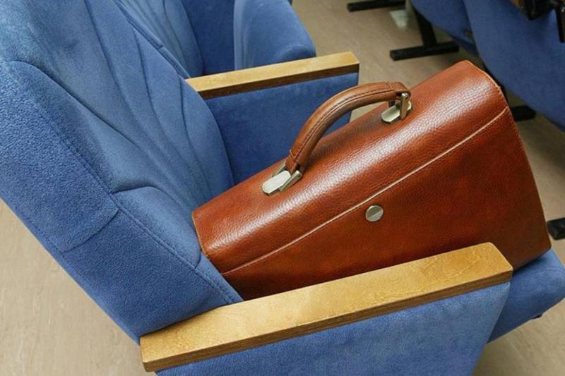 Azərbaycanda rüşvətə görə dekana cinayət işi başlanıldı