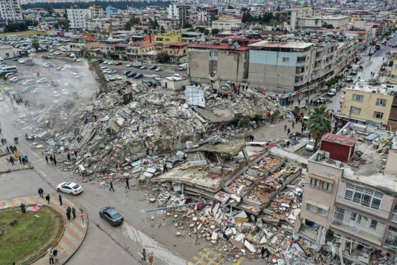 Bu ölkə zəlzələdən zərər çəkənlər üçün yardım kampaniyasına BAŞLADI