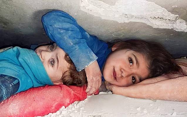 Dünyada gündəm olan bacı-qardaş xilas edildi - FOTO