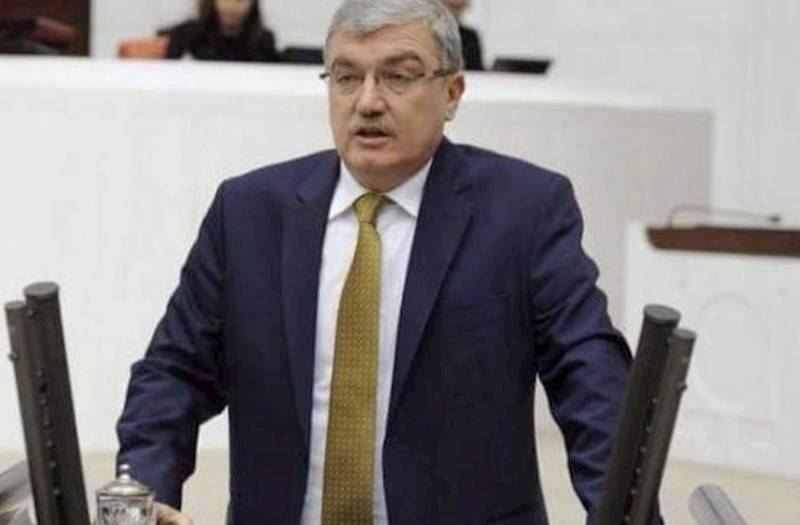 Türkiyəli deputat zəlzələdə həlak oldu 