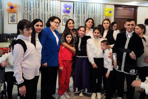 Leyla Əliyeva uşaqlar üçün sosial xidmət müəssisəsində -FOTOLAR