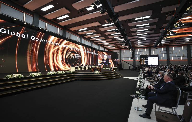 Antalya Diplomatiya Forumu təxirə salındı