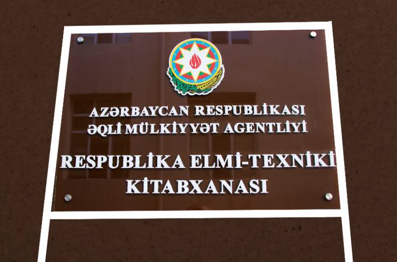 Respublika Elmi-Texniki Kitabxanasının Qızıl fondu - FOTOLAR