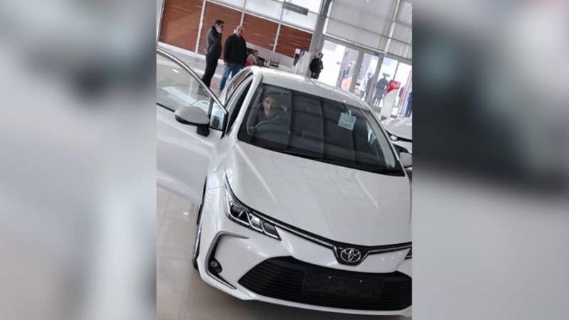 Sərvər Bəşirlinin yeni avtomobilinə nömrə verildi - FOTO