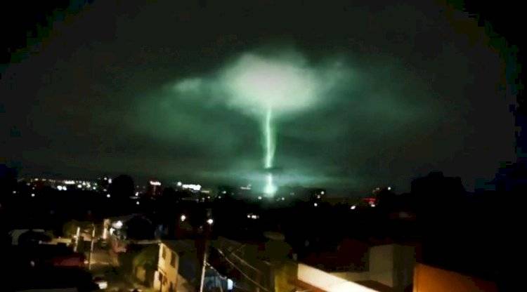 AFAD rəsmisi zəlzələ zamanı ortaya çıxan işığın sirrini açıqladı
