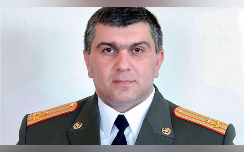 Ermənistanda general tutuldu 