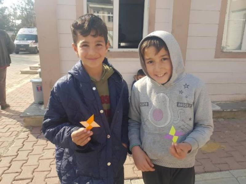 Yapon həkimlərdən zəlzələdən sağ çıxanlara mənəvi dəstək