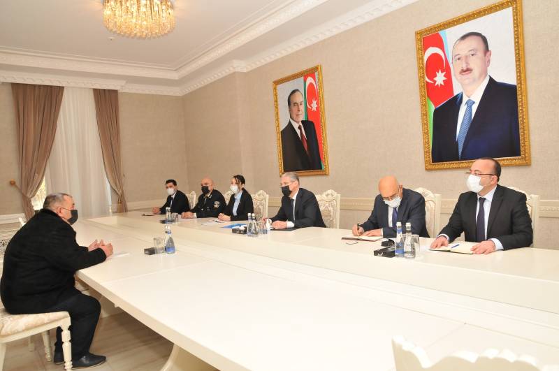 Ekologiya və təbii sərvətlər naziri Abşeronda vətəndaşları qəbul etdi - FOTOLAR