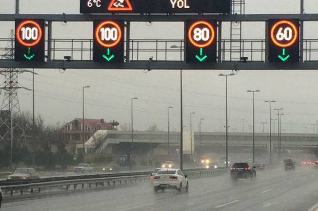 Hava şəraiti ilə əlaqədar bəzi yollarda sürət həddi endirilib - FOTO
