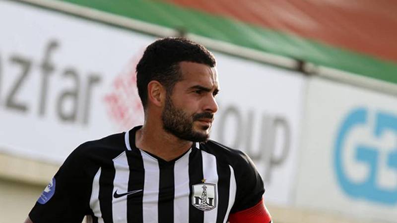 Emin Mahmudov \"Neftçi\"dən gedir?