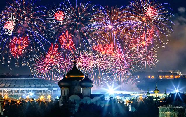 Dünyanın 4 tərəfindən atəşfəşanlıq FOTOLARI