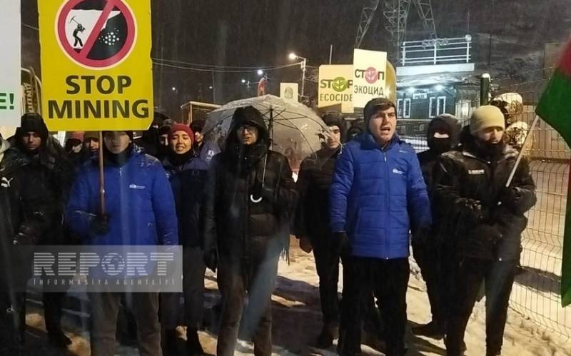 Xankəndi-Laçın yolunda etiraz aksiyası 28 gündür davam edir - FOTOLAR