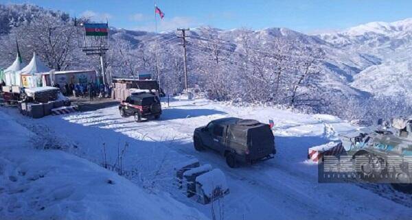 Laçın yolundan rusların maşın karvanı keçdi