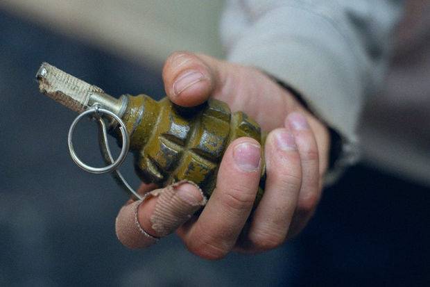 Ermənistanda polis idarəsinə qumbara atıldı