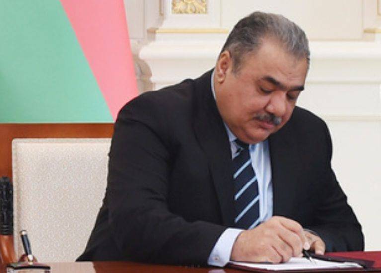 Arif Alişanovun özündən 28 yaş kiçik həyat yoldaşının FOTOSU YAYILDI