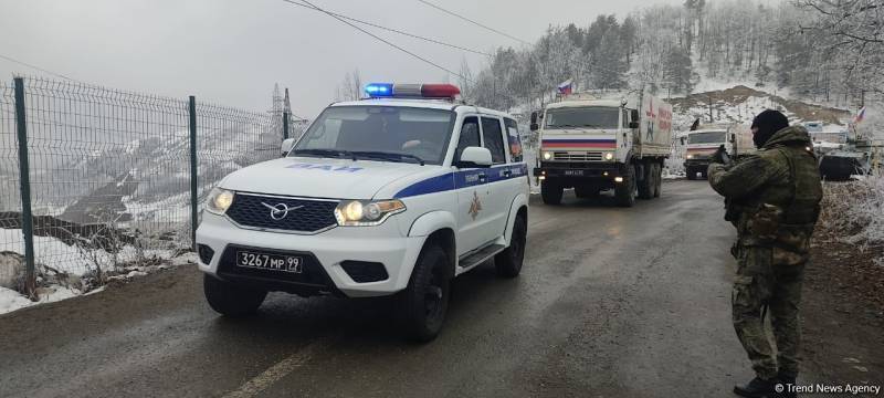 Rusiya hərbçilərinin daha 24 maşını Xankəndidən Ermənistana getdi