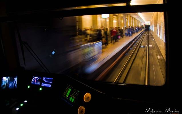 Bakı metrosunda FACİƏ: Maşinist sükan arxasında öldü