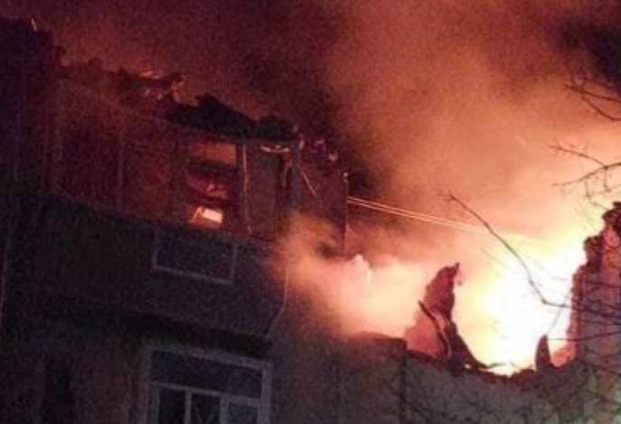 Xarkov raket atəşinə tutuldu: Ölən və yaralananlar var - FOTO