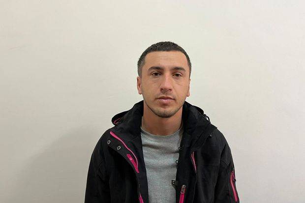 Narkotikin təsiri altında avtomobil idarə edən sürücü saxlanılıb - VİDEO