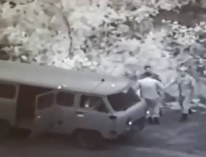 Ermənilər Qarabağda yenə silah daşıyır - VİDEO