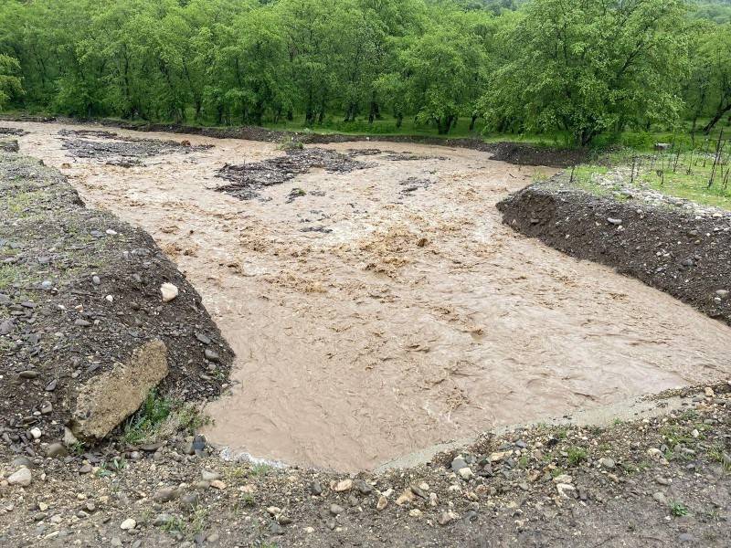 Sel suları Qubada yol infrastrukturuna ciddi ziyan vurub - VİDEO