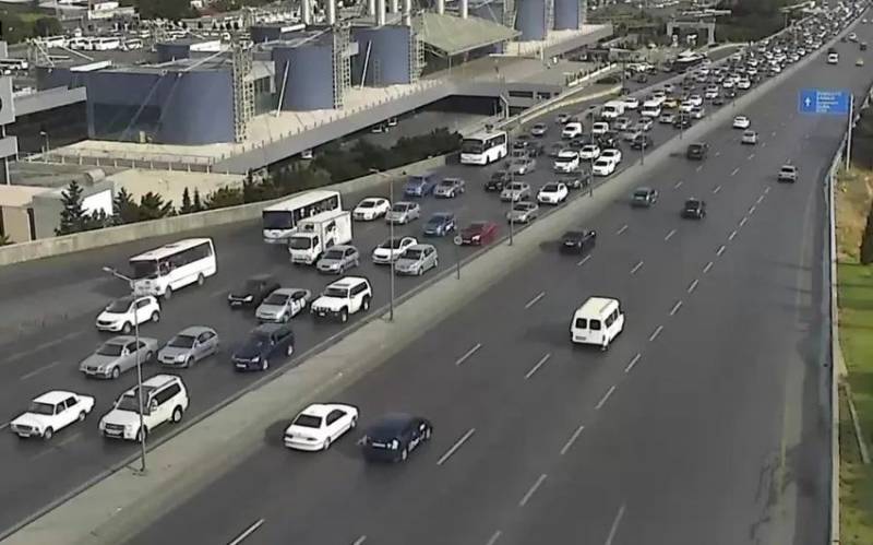 Bakıda bu yollarda sıxlıq var - SİYAHI