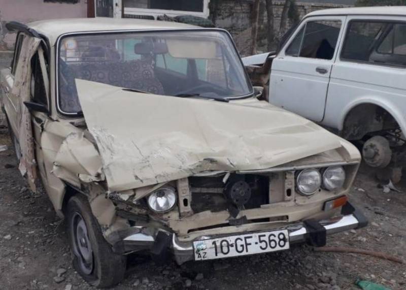 Gədəbəydə minik avtomobilləri toqquşub - Yaralılar var